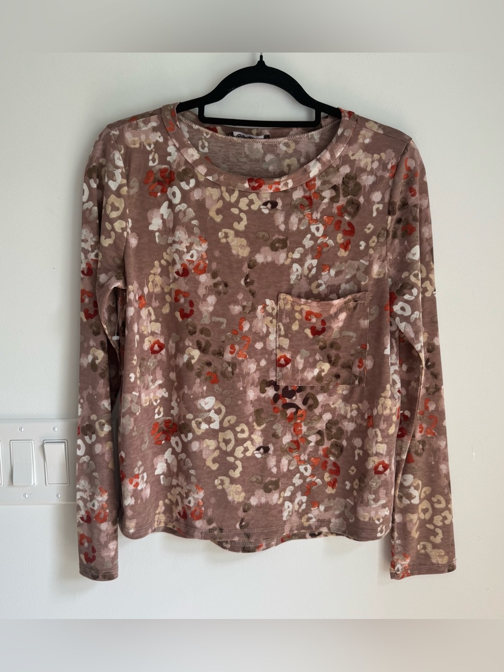 BOMBOM Artsy Brown Long Sleeve Tee Women’s Small